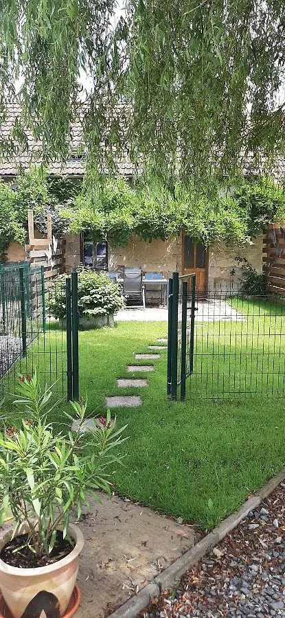 Le Papillon Villa Isserpent